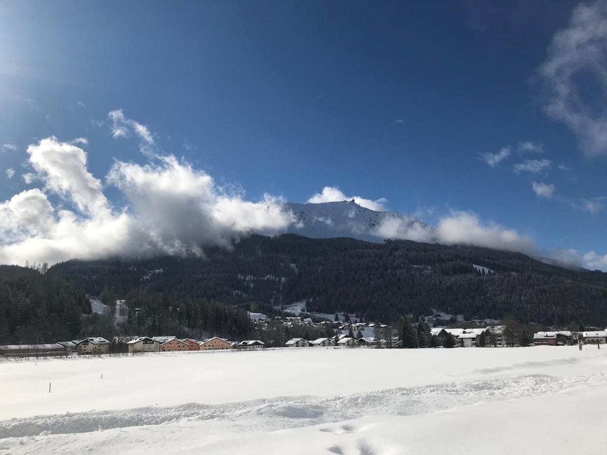 Ferienwohnung Uf Z'Enisch Klosters Exterior foto
